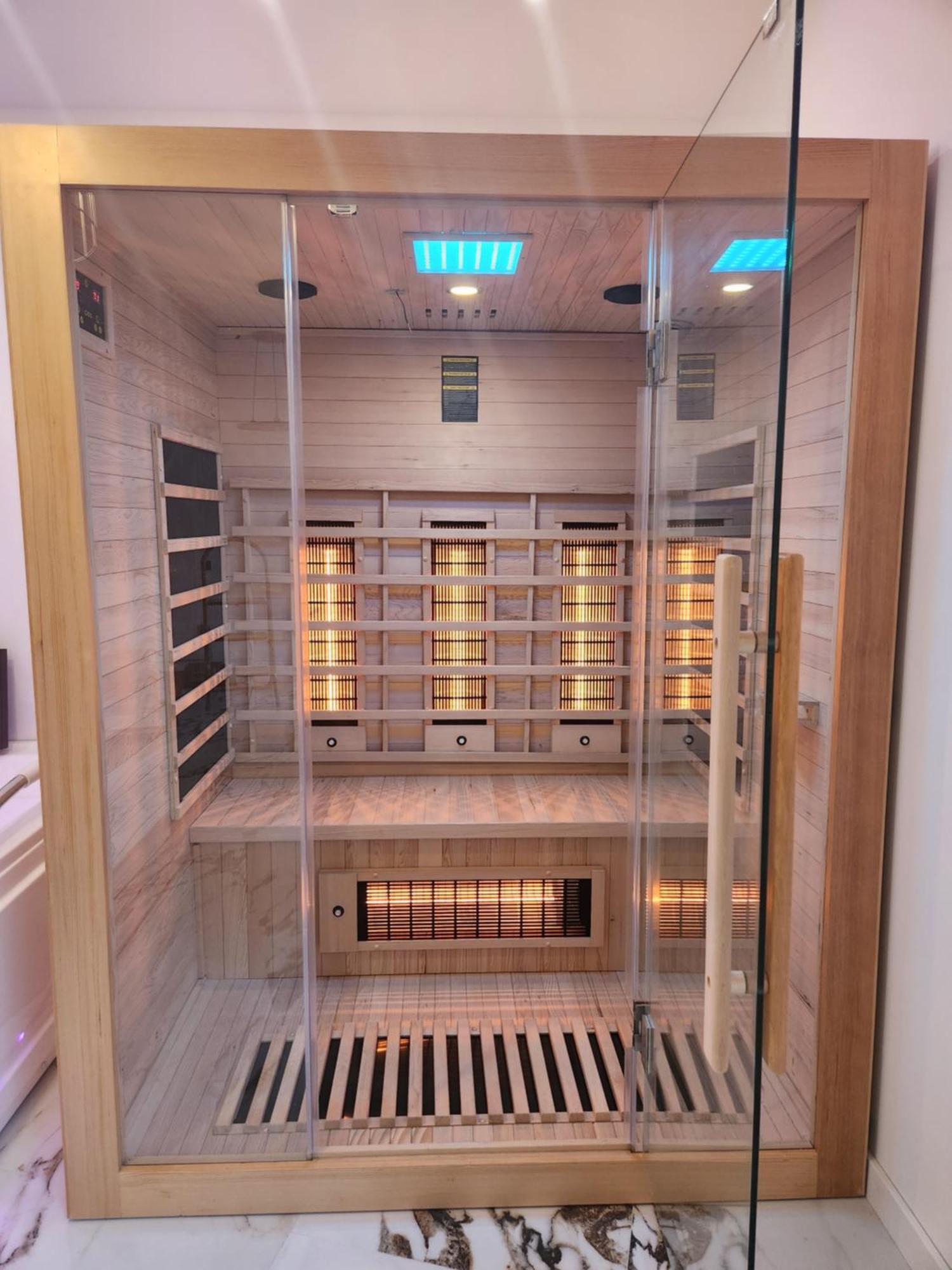New In Gdansk! Red Room In The Heart Of Gdansk - Bdsm - With A Luxury Jacuzzi And Access To A Sauna Gdańsk Exterior foto